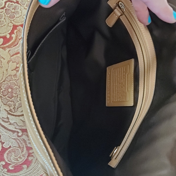 Coach Leather Shoulder Bag - Picture 3 of 8